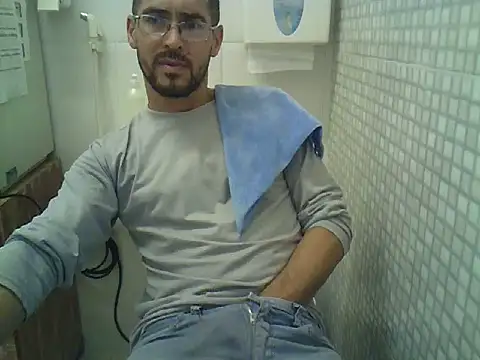 Snapshot of pdasgyn chatting on 18, 9, 2025 pdasgyn online show from 18, 9, 2025