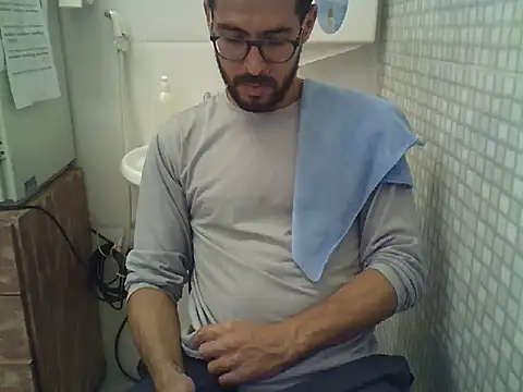 Snapshot of pdasgyn chatting on 8, 10, 2025 pdasgyn online show from 8, 10, 2025