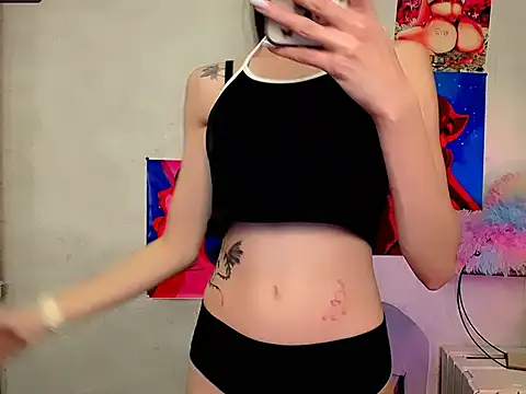 Snapshot of LanaTey chatting on 3, 11, 2025 LanaTey online show from 3, 11, 2025