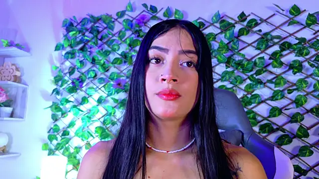 Snapshot of alice_rous21 chatting on 7, 10, 2025 alice rous21 online show from 7, 10, 2025