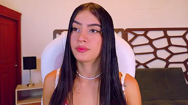 Snapshot of alice_rous21 chatting on 7, 11, 2025 alice rous21 online show from 7, 11, 2025