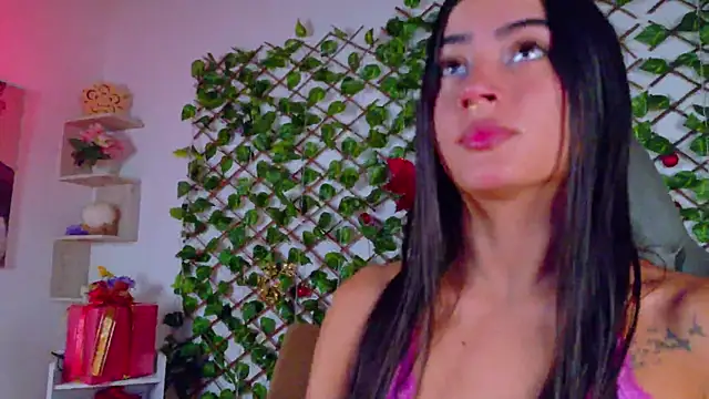 Snapshot of alice_rous21 chatting on 27, 11, 2025 alice rous21 online show from 27, 11, 2025