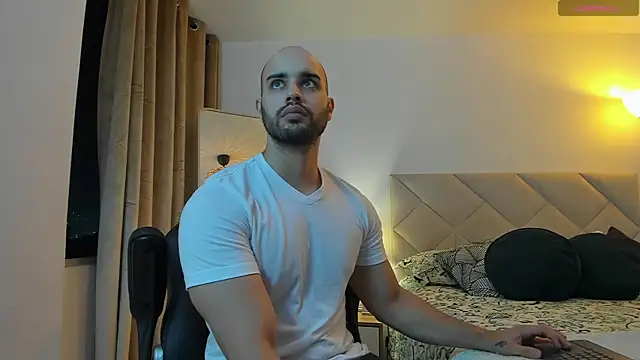 Snapshot of Chris_Alzate chatting on 28, 9, 2025 Chris Alzate online show from 28, 9, 2025