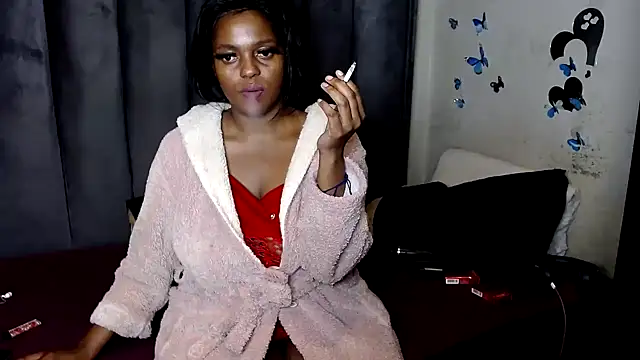 Snapshot of LustyDeziree1 chatting on 21, 10, 2025 LustyDeziree1 online show from 21, 10, 2025