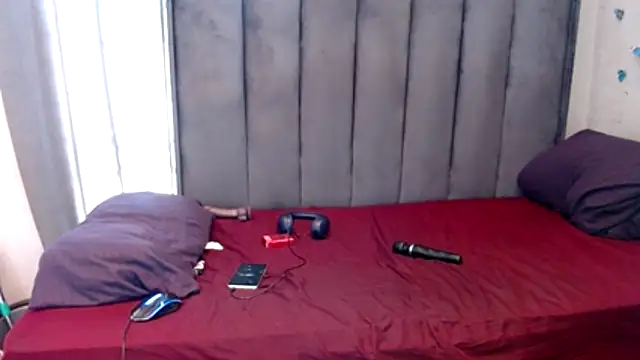 Snapshot of LustyDeziree1 chatting on 23, 11, 2025 LustyDeziree1 online show from 23, 11, 2025