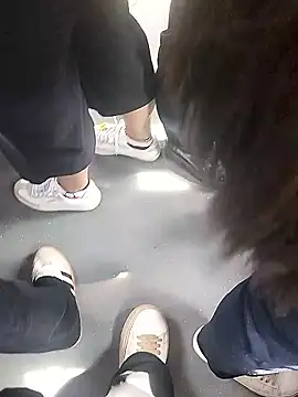 nicky andcamil online show from 21, 4, 2026