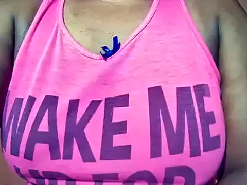 Snapshot of sexyamanda_ chatting on 3, 12, 2025 sexyamanda online show from 3, 12, 2025