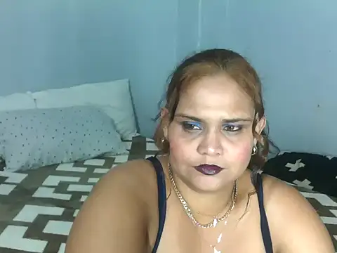 Snapshot of clover_cams1874 chatting on 9, 9, 2025 clover cams1874 online show from 9, 9, 2025