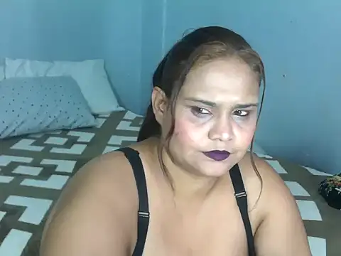 Snapshot of clover_cams1874 chatting on 11, 9, 2025 clover cams1874 online show from 11, 9, 2025