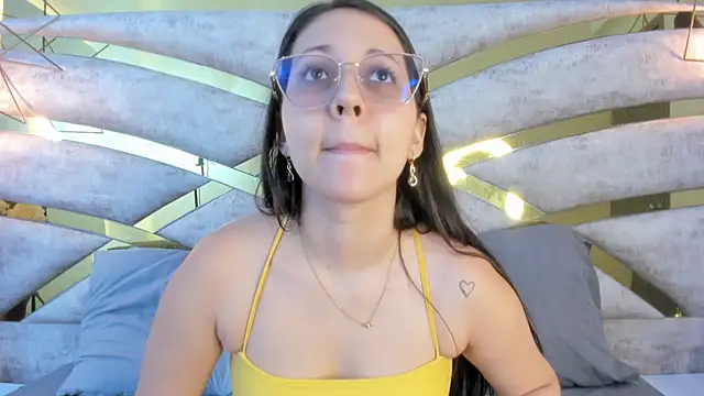 Snapshot of Sofiia_Rossee_ chatting on 31, 10, 2025 Sofiia Rossee online show from 31, 10, 2025