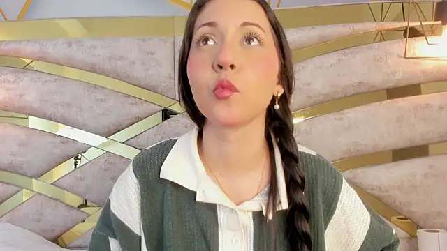 Snapshot of Sofiia_Rossee_ chatting on 10, 11, 2025 Sofiia Rossee online show from 10, 11, 2025