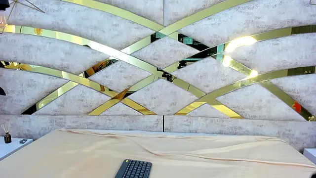 Snapshot of Sofiia_Rossee_ chatting on 3, 12, 2025 Sofiia Rossee online show from 3, 12, 2025