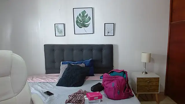 mia velvet1 online show from 20, 11, 2025