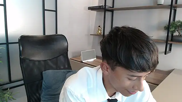 Snapshot of labrinthteasing chatting on 17, 3, 2025 labrinthteasing online show from 17, 3, 2025