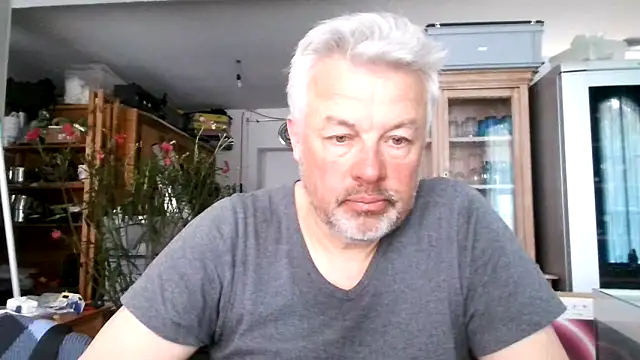 Snapshot of Berg_Boy chatting on 12, 3, 2025 Berg Boy online show from 12, 3, 2025