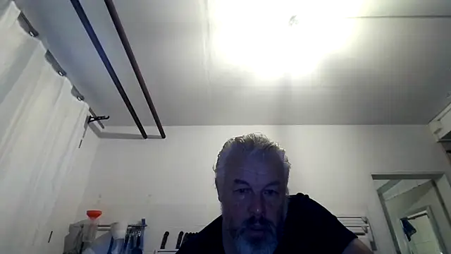 Snapshot of Berg_Boy chatting on 16, 12, 2025 Berg Boy online show from 16, 12, 2025