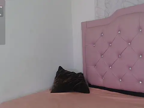 vicky bigboobs babe online show from 21, 6, 2026