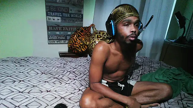 Snapshot of anthonyroth chatting on 15, 9, 2025 anthonyroth online show from 15, 9, 2025