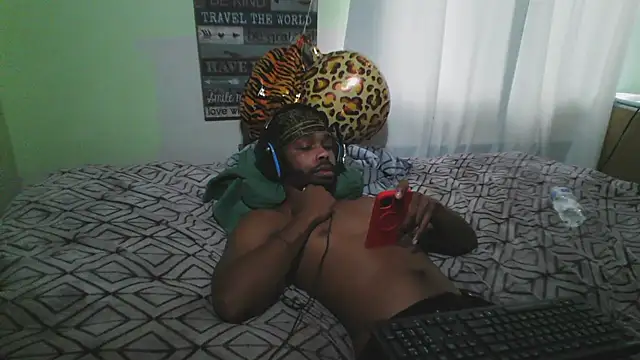 Snapshot of anthonyroth chatting on 17, 9, 2025 anthonyroth online show from 17, 9, 2025