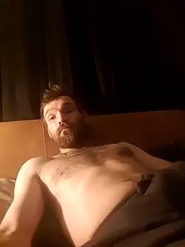 Snapshot of LKC94 chatting on 19, 10, 2025 LKC94 online show from 19, 10, 2025