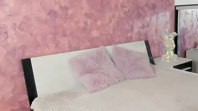 LesyaTouch online show from 4, 10, 2025