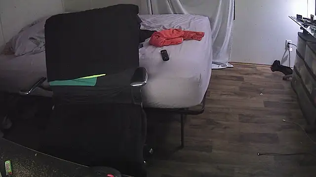 Muffdiver718 online show from 28, 9, 2025