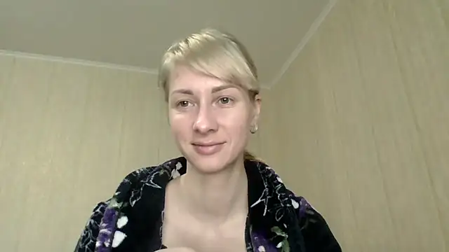 Snapshot of _Black-Panther_ chatting on 10, 5, 2026 Black-Panther online show from 10, 5, 2026