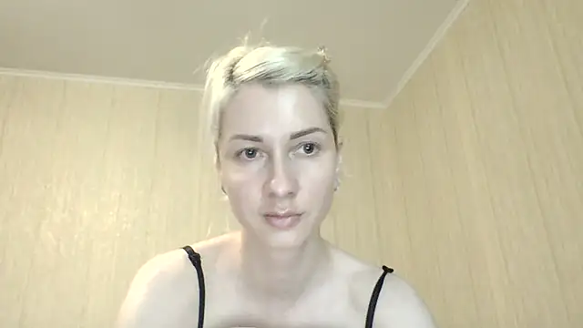Snapshot of _Black-Panther_ chatting on 28, 6, 2026 Black-Panther online show from 28, 6, 2026