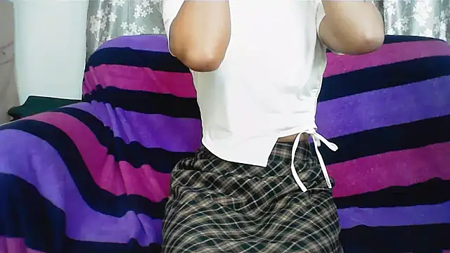 Snapshot of LAYLA_600 chatting on 13, 11, 2025 LAYLA 600 online show from 13, 11, 2025