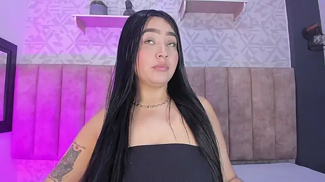 Snapshot of MelinaCruz chatting on 23, 10, 2025 MelinaCruz online show from 23, 10, 2025