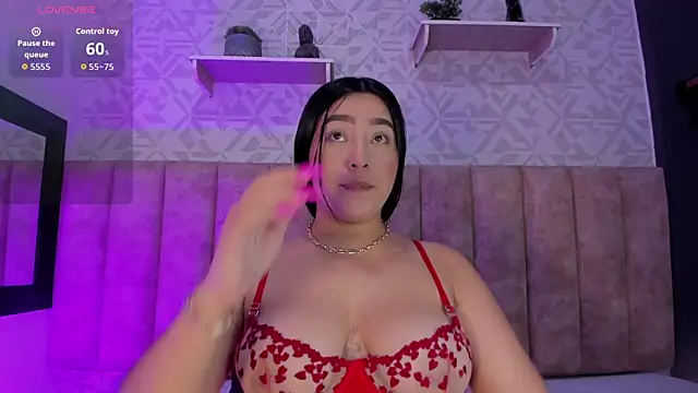 Snapshot of MelinaCruz chatting on 28, 10, 2025 MelinaCruz online show from 28, 10, 2025