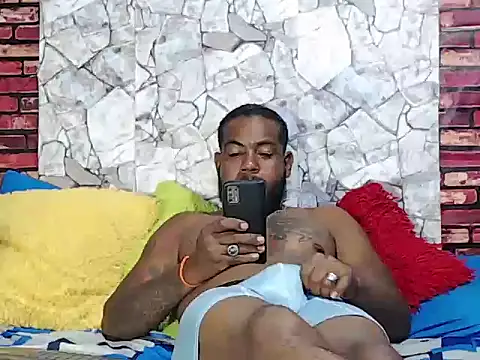 BladeFoxxx1 online show from 25, 2, 2026