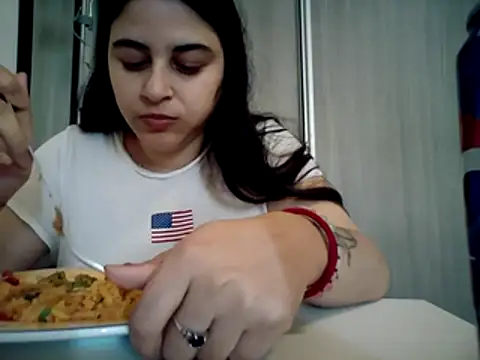 Snapshot of Veramaia chatting on 10, 6, 2026 Veramaia online show from 10, 6, 2026