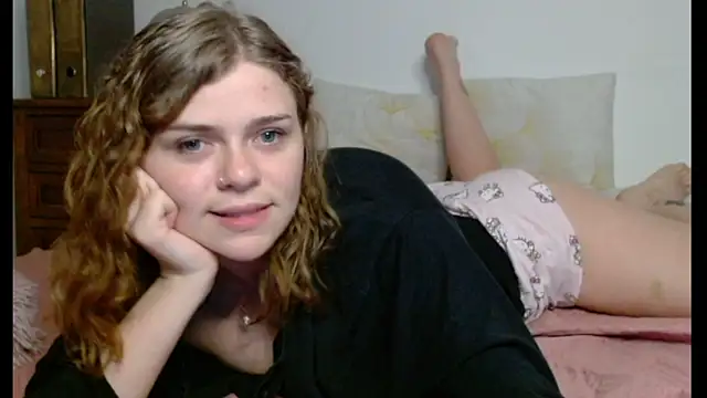 Snapshot of HaleyReedme chatting on 12, 3, 2025 HaleyReedme online show from 12, 3, 2025