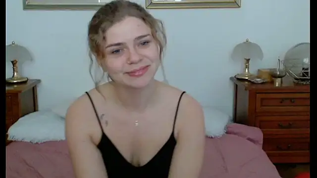 Snapshot of HaleyReedme chatting on 13, 3, 2025 HaleyReedme online show from 13, 3, 2025