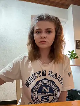 Snapshot of HaleyReedme chatting on 17, 3, 2025 HaleyReedme online show from 17, 3, 2025