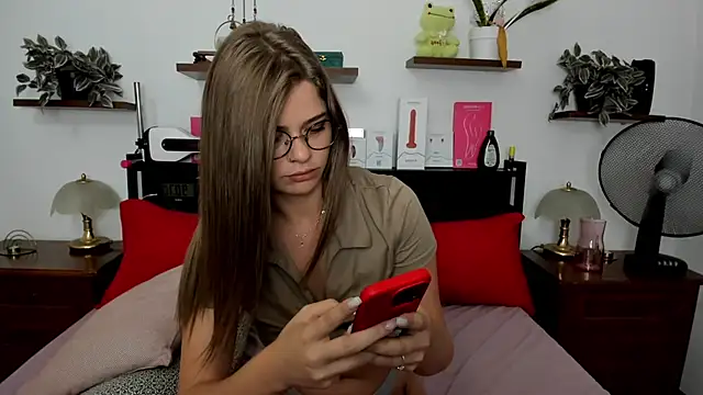 Snapshot of HaleyReedme chatting on 17, 7, 2026 HaleyReedme online show from 17, 7, 2026