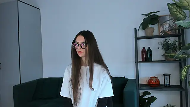 SunnCoote online show from 12, 3, 2025