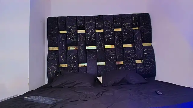 Snapshot of chris_blake__ chatting on 19, 11, 2025 chris blake online show from 19, 11, 2025