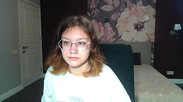 AngelinaLow online show from 13, 3, 2025