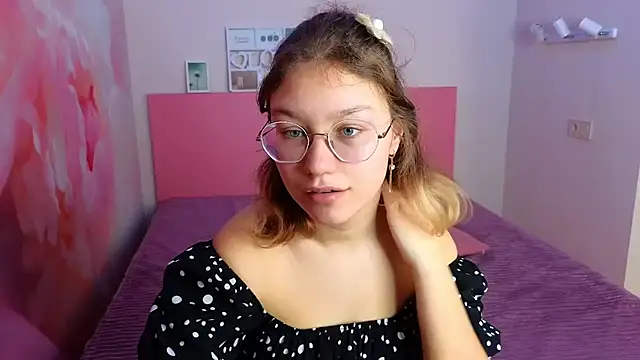 AngelinaLow online show from 20, 3, 2025