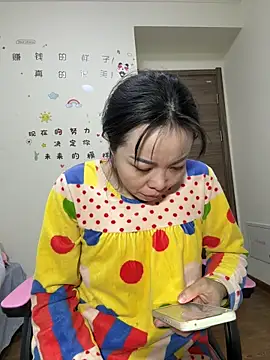 Snapshot of aa520uv chatting on 26, 10, 2025 aa520uv online show from 26, 10, 2025