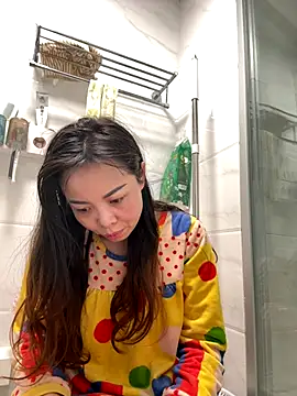 Snapshot of aa520uv chatting on 28, 10, 2025 aa520uv online show from 28, 10, 2025