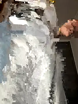 Snapshot of aa520uv chatting on 12, 11, 2025 aa520uv online show from 12, 11, 2025