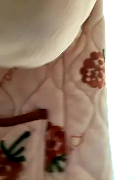 Snapshot of aa520uv chatting on 25, 11, 2025 aa520uv online show from 25, 11, 2025