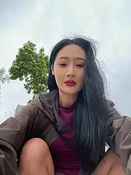 Snapshot of linger-23 chatting on 23, 10, 2025 linger-23 online show from 23, 10, 2025