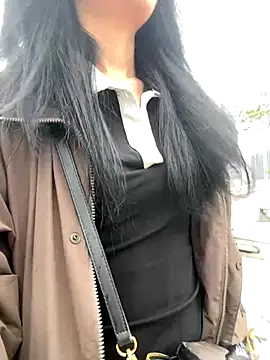 Snapshot of linger-23 chatting on 28, 10, 2025 linger-23 online show from 28, 10, 2025