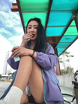 Snapshot of linger-23 chatting on 6, 11, 2025 linger-23 online show from 6, 11, 2025