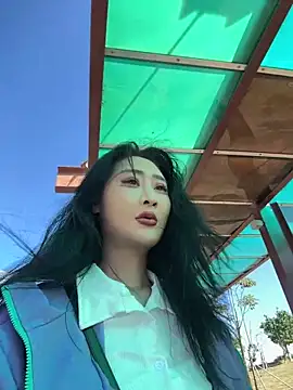 Snapshot of linger-23 chatting on 7, 11, 2025 linger-23 online show from 7, 11, 2025