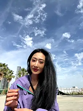 Snapshot of linger-23 chatting on 28, 11, 2025 linger-23 online show from 28, 11, 2025